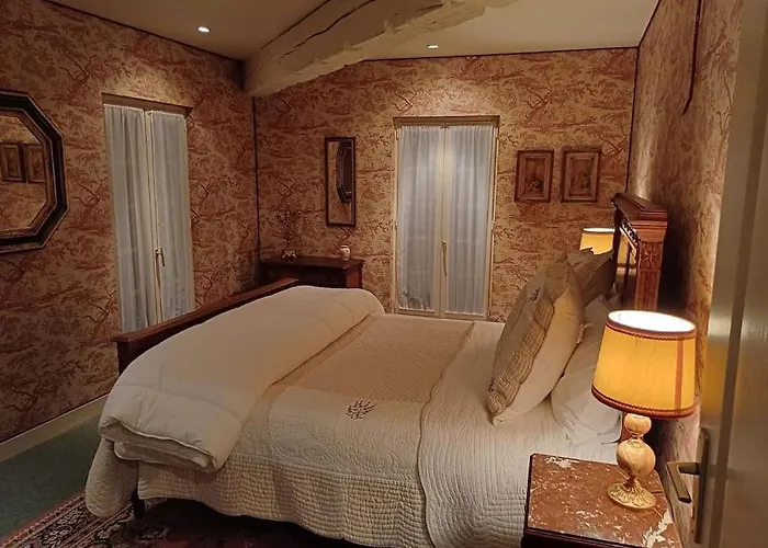 Place De La Bastide Sainte-Foy-la-Grande